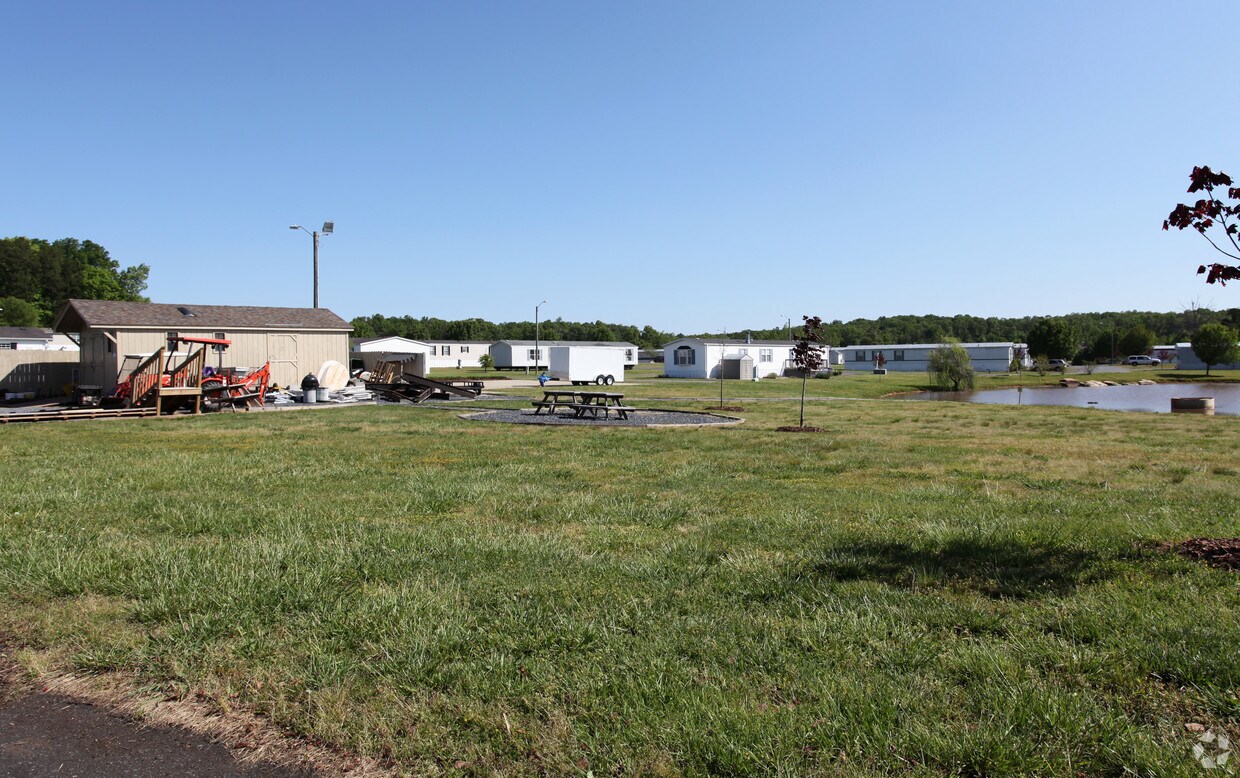 Foto del edificio - North Meadows Manufactured Home Community
