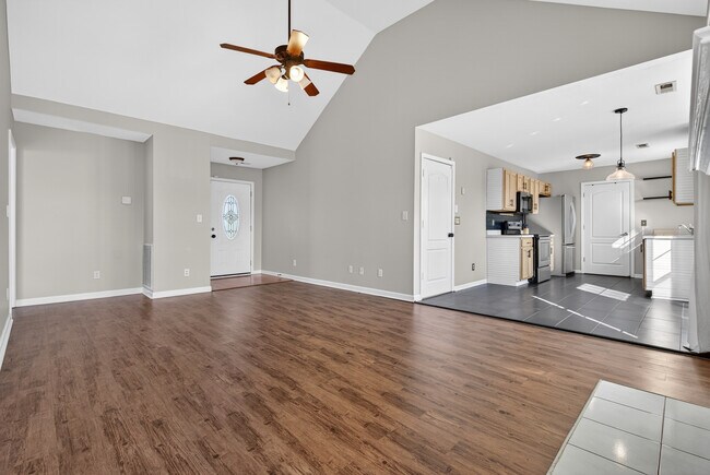 Foto del edificio - 3693 S Jot Dr