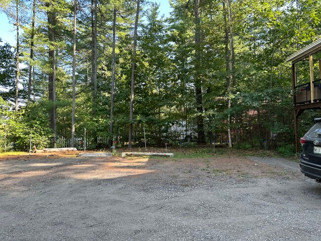 parking - 63 Hall Rd