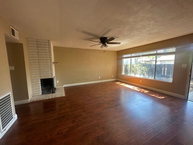 Foto del edificio - 2605 El Greco Dr