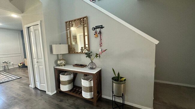 Building Photo - Spacious & Modern 4-Bed, 2.5-Bath Home in Camas