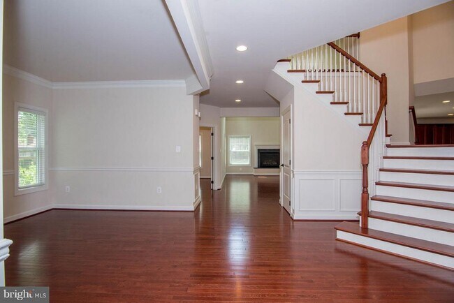 Building Photo - 7105 Oak Ridge Rd