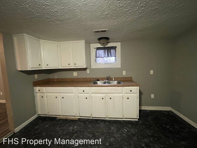 Building Photo - 2 br, 1 bath House - 1707 W Florida Street