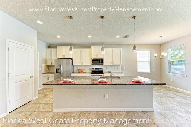Building Photo - 3 br, 2 bath House - 15327 Las Olas Pl