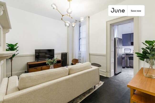Photo - 400 W 20th St Apartment