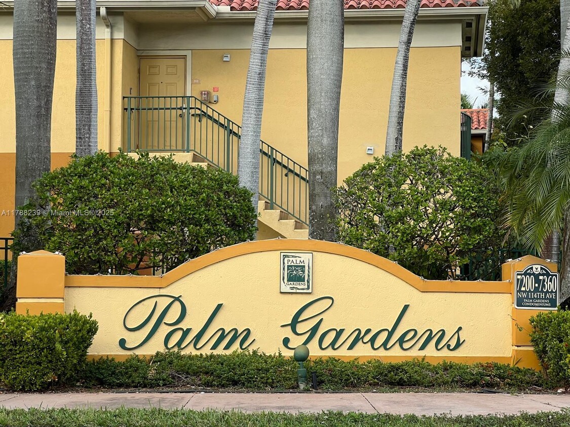 Primary Photo - 7270 NW 114th Ave