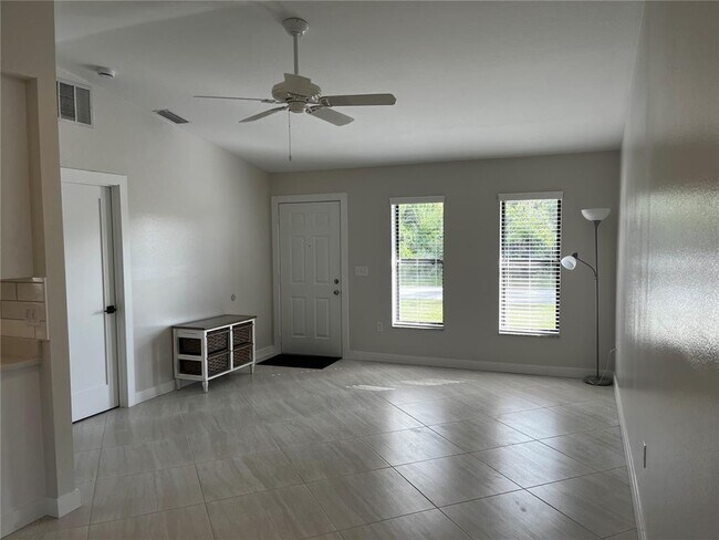 Building Photo - 6310 Rosewood Dr
