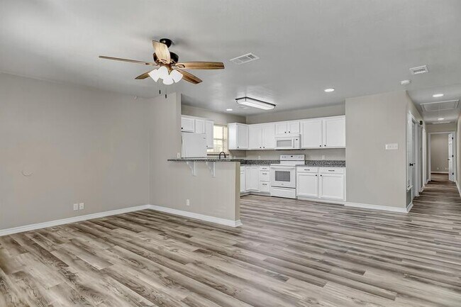 Foto del edificio - 403-405 N Burdette Ave