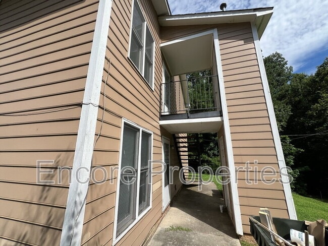 Photo - 2532 S Roxboro St Apartment