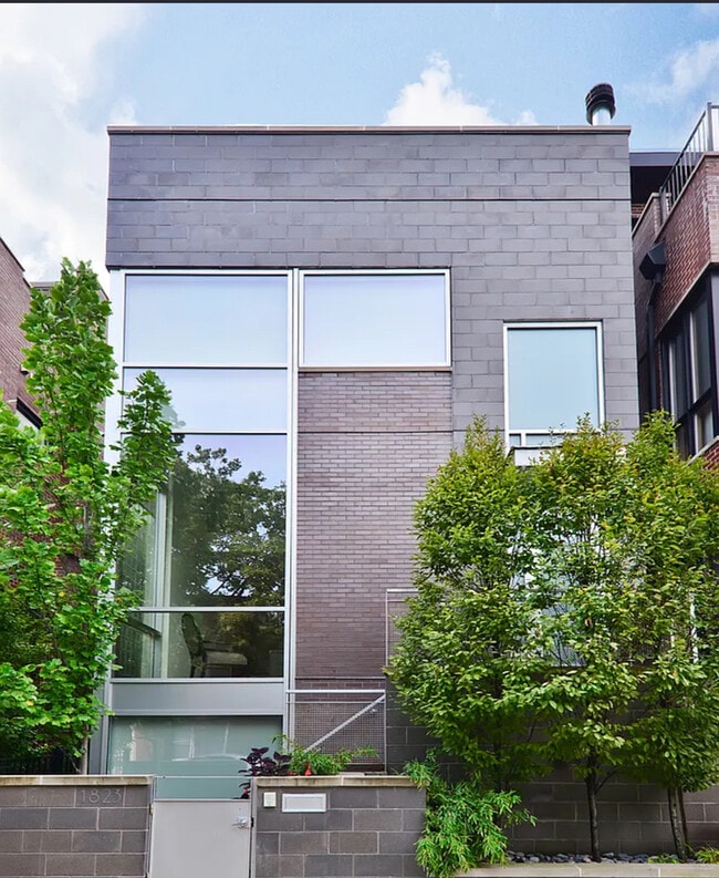 Building Photo - 1823 W Race Ave