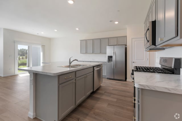 Building Photo - 2283 Horseshoe Cir