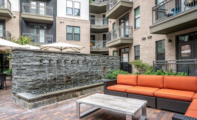 Foto principal - 2 bedroom in Houston TX 77057