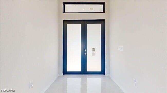 Foto del edificio - 2421 NW 24th St