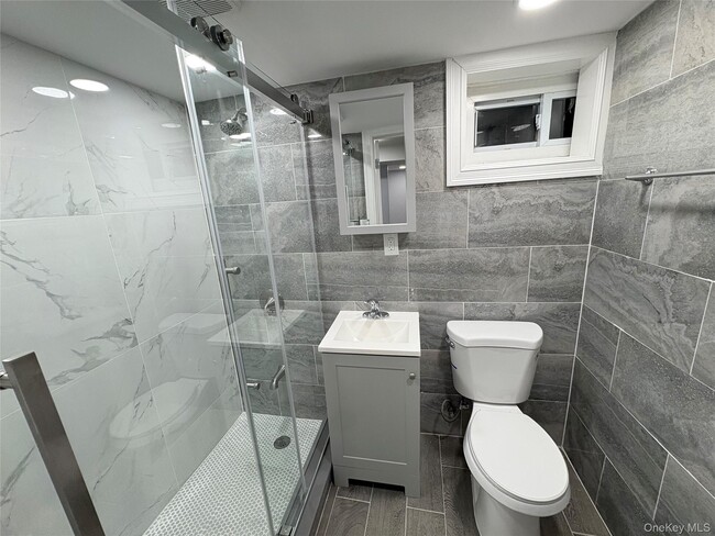 Foto del edificio - 107-15 223rd St