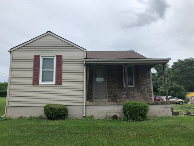 Building Photo - 5302 Lycoming Mall Dr