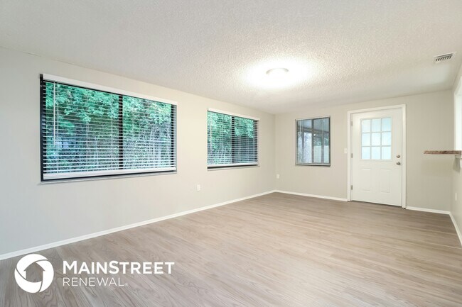 Foto del edificio - 4621 Bowl St