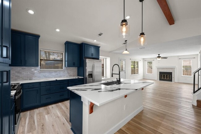 Building Photo - 4602 Tobago Cove