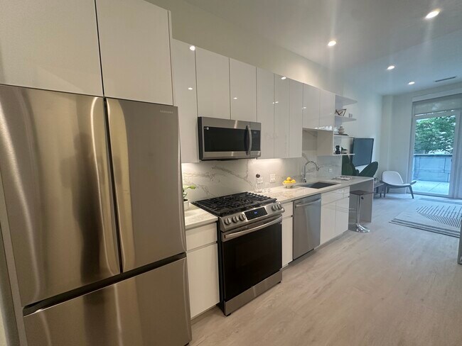 Foto del edificio - 840 W Adams St