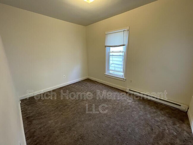 Building Photo - 137 S 2nd St