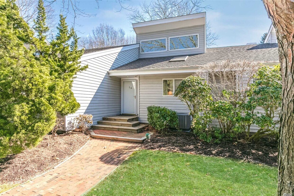 221 Mill Rd, Westhampton Beach, NY 11978 House Rental in Westhampton