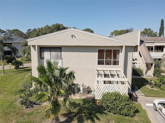 Foto del edificio - 428 Windrush Bay Dr