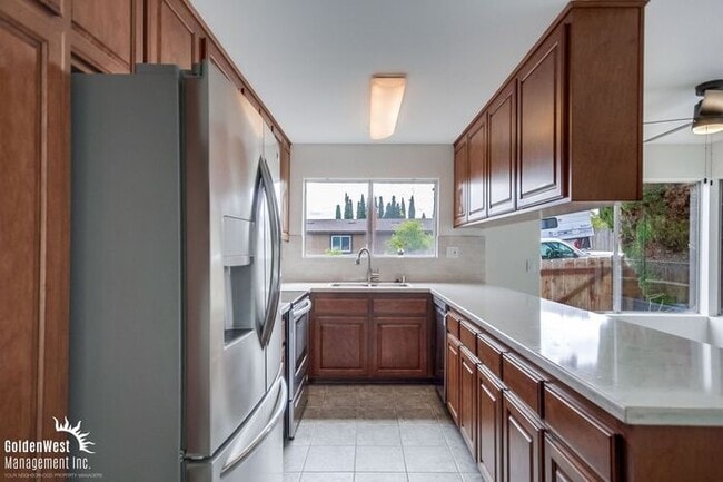 Foto del edificio - Charming 4Bdm 2Ba Home and Private Patio i...