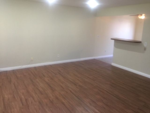 Primary Photo - 5593 Pioneer Blvd. 17 - 1