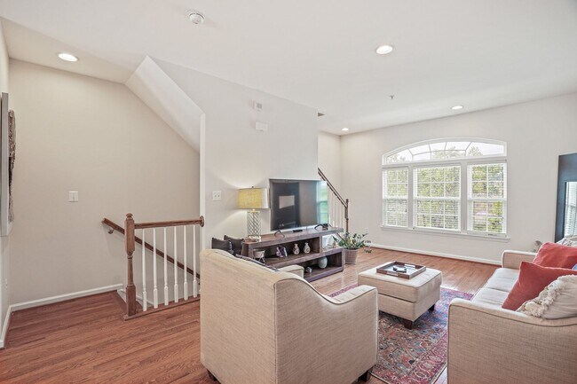 Photo - Amazing Opportunity in The Villages at Dak... Townhome
