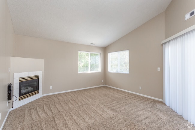 2BR, 2BA - Sandpiper/885 SF - Living Room - Saylorville Lakeside