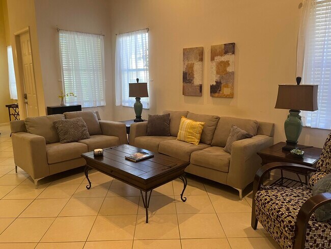 Foto del edificio - 9201 Wentworth Ln