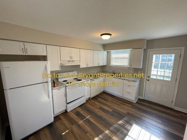 Building Photo - 212-C Ewing Dr. - Nashvile, TN 37207