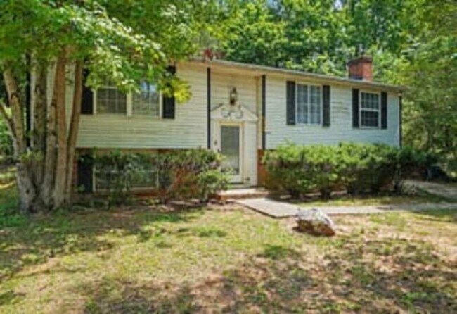 Building Photo - 6201 Turtle Neck Ln