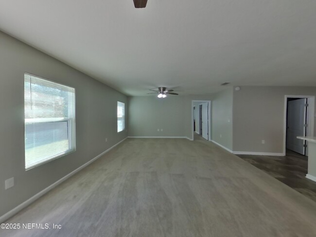 Foto del edificio - 1987 April Oaks Dr