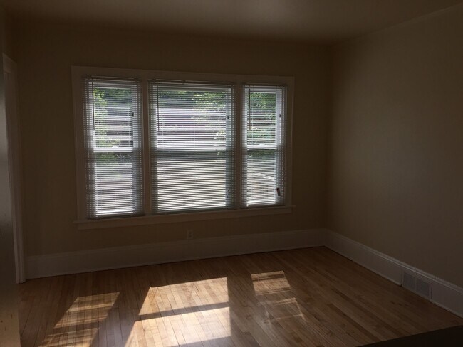 Foto del edificio - 3063 N Bremen St