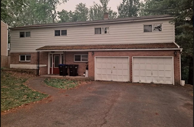 Foto del edificio - 1104 Murray Hill Rd