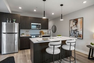 Interior Photo - The Peak at Scotts Lane