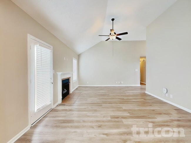 Building Photo - 1616 Broad Cir