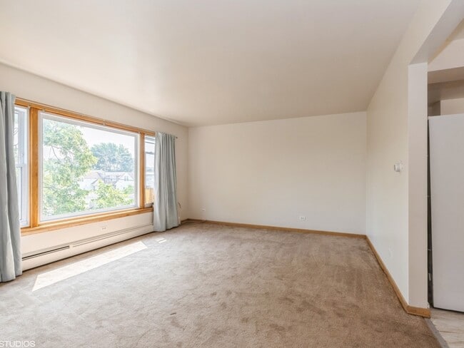 Foto del edificio - 4752 N Menard Ave