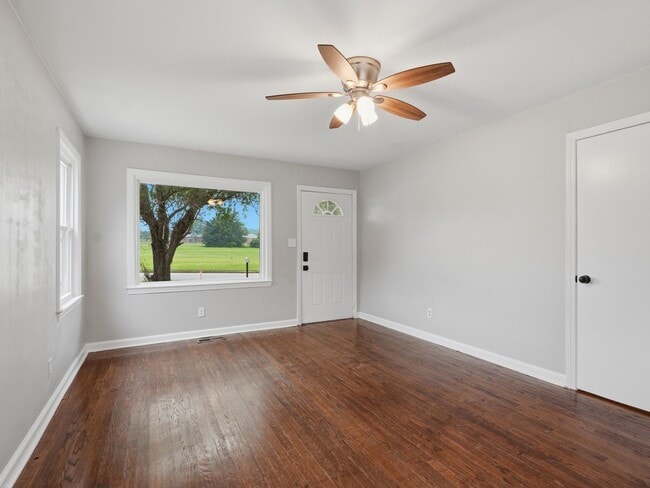 Foto del edificio - Quaint 3 bed 1 bath home in charming Decatur!