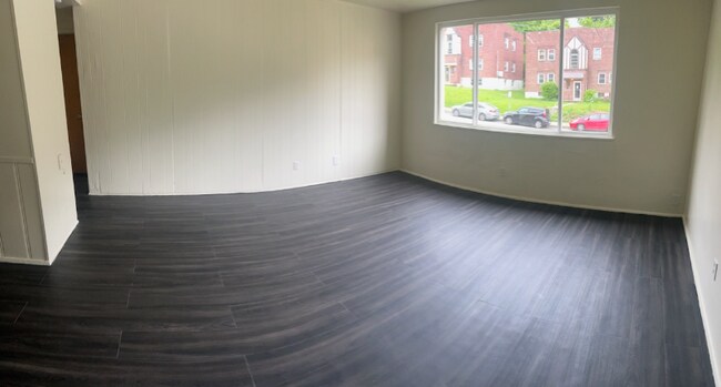 Foto del edificio - 974 Debbe Ln