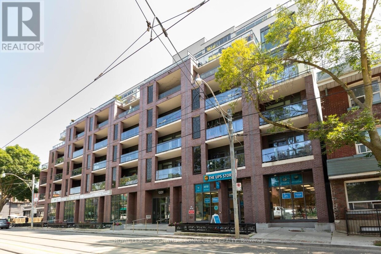 Photo principale - 1331 Queen St E