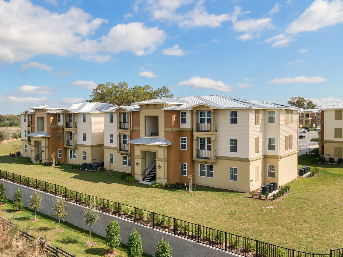 Primary Photo - Lake Sumter Apartment Homes