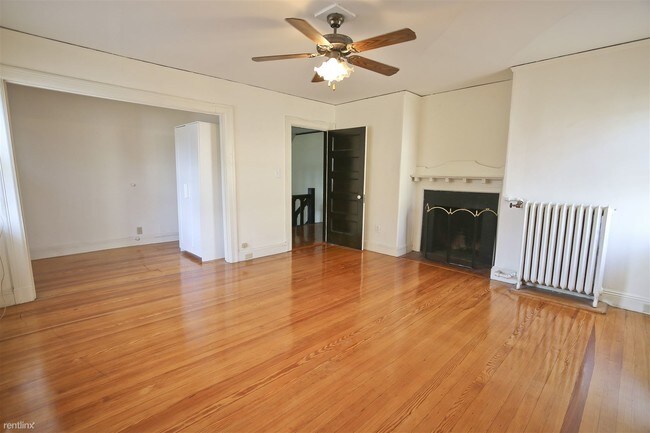 Building Photo - 96 Mount Auburn St