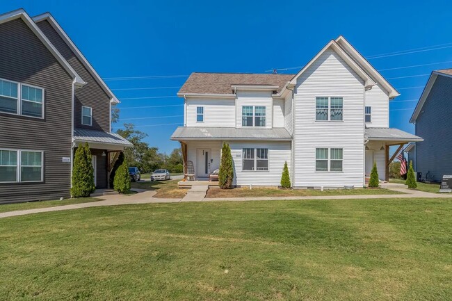 Photo - 3639 Hydes Ferry Rd House