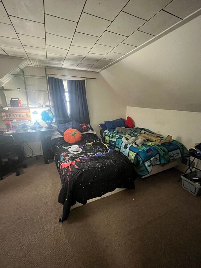 Building Photo - 59 Brookview Dr