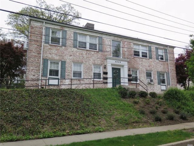 Building Photo - 49-09 Hanford St