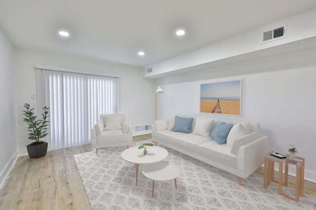 Living Area-Renovated - Stone Hill Apartments