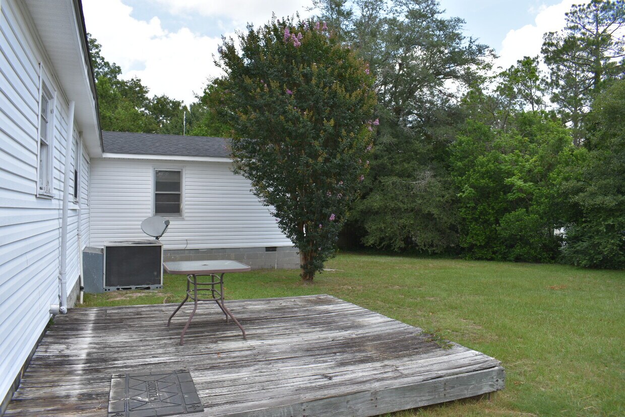 Building Photo - 5804 Beulah Ave