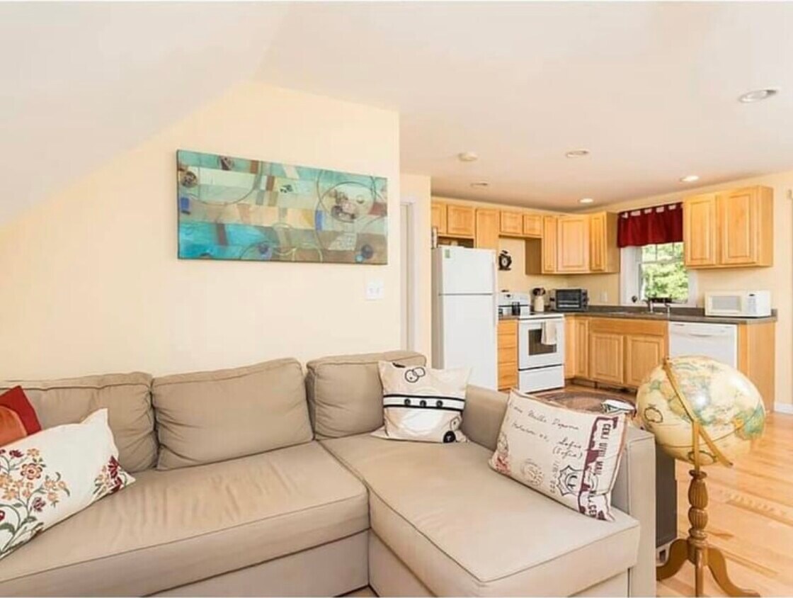 65 Wildbrook Ln Unit 1, Eliot, ME 03903 Apartments in Eliot, ME