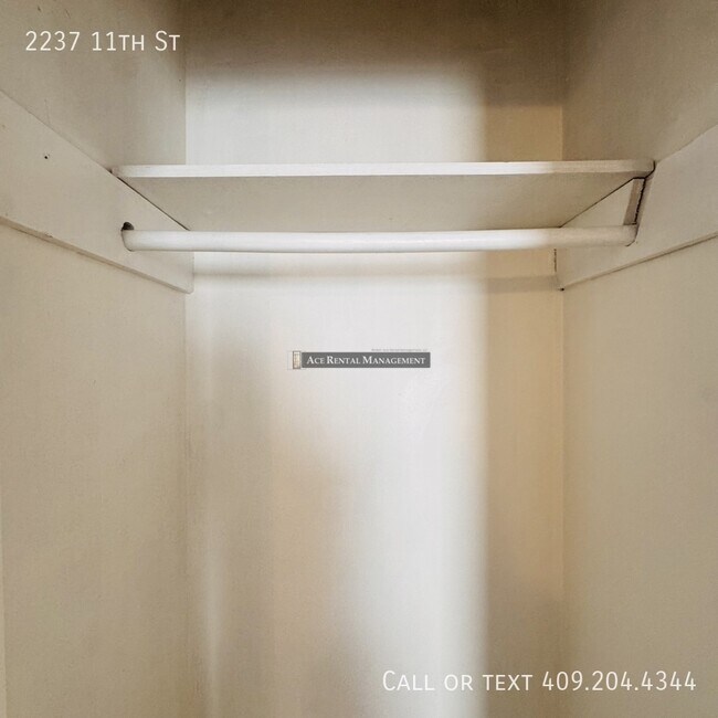Foto del edificio - 2237 11th St